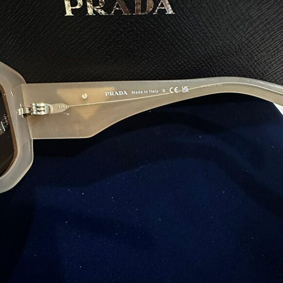 PRADA SPR14Z SUNGLASSES 50 18 19R-10D 140 2N - Picture 4 of 5